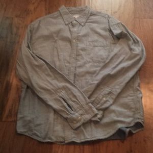 Men’s casual shirt
